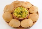 Flavourful Poori Bhaji – Classic Indian Potato Curry with Puffy Pooris