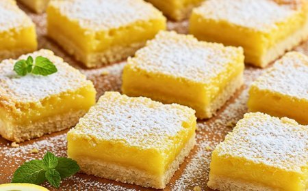 Luscious Lemon Bars – A Tangy-Sweet Citrus Extravaganza