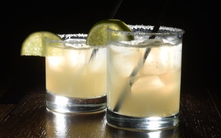 Pouring Love into Every Glass: The Art of Margarita Mixology