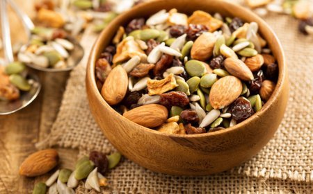 Crafting a Nourishing Nuts and Seeds Mix with Love: Your Path to Healthy Snacking Delight
