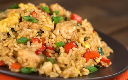 Ultimate Chinese Vegetable Fried Rice Recipe: A Flavorful and Quick Stir-fry Delight for Your Dining Pleasure