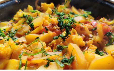 Lauki ki Sabzi – Comforting Bottle-Gourd Curry With Spices