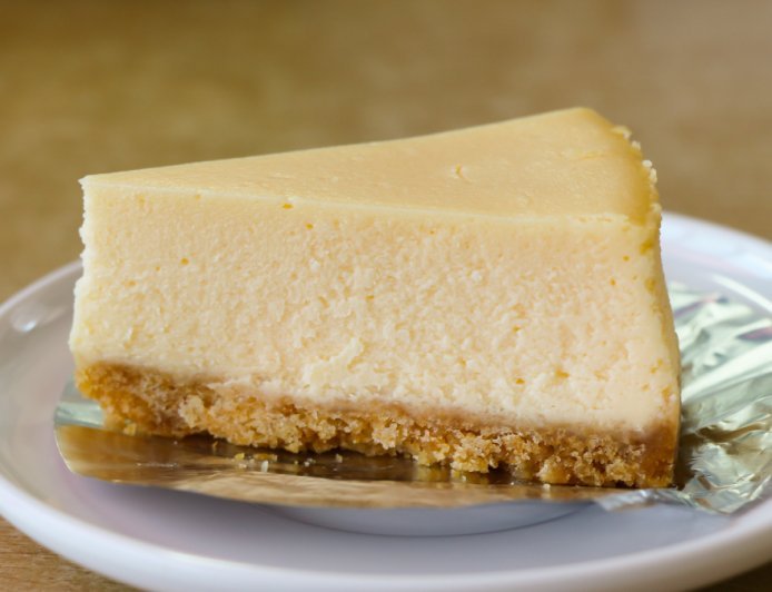 New York–Style Cheesecake – Creamy, Rich & Perfectly Smooth