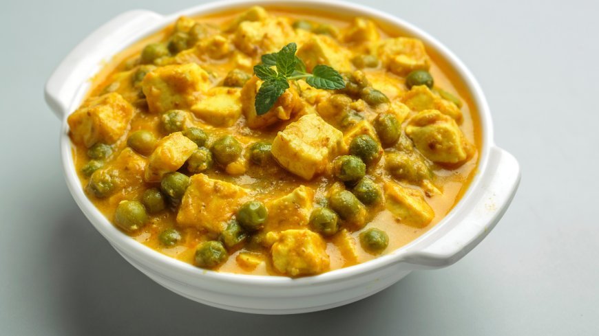 Matar Paneer – Creamy, Savory Peas and Paneer Curry