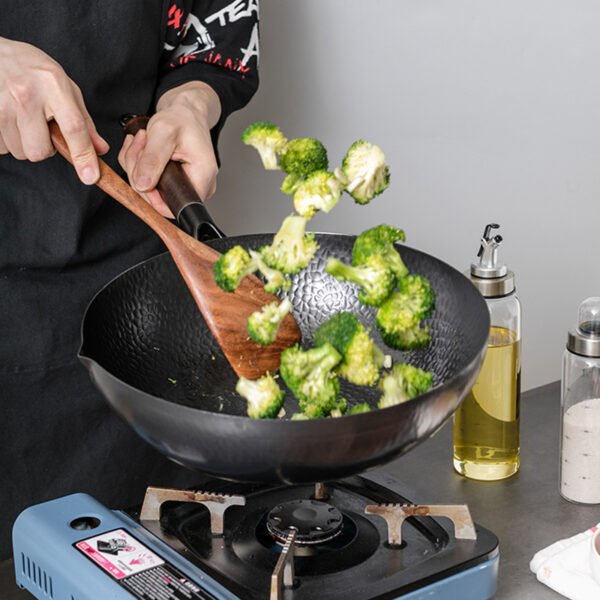 Iron Pan Traditional Iron Wok Handmade - Image 8